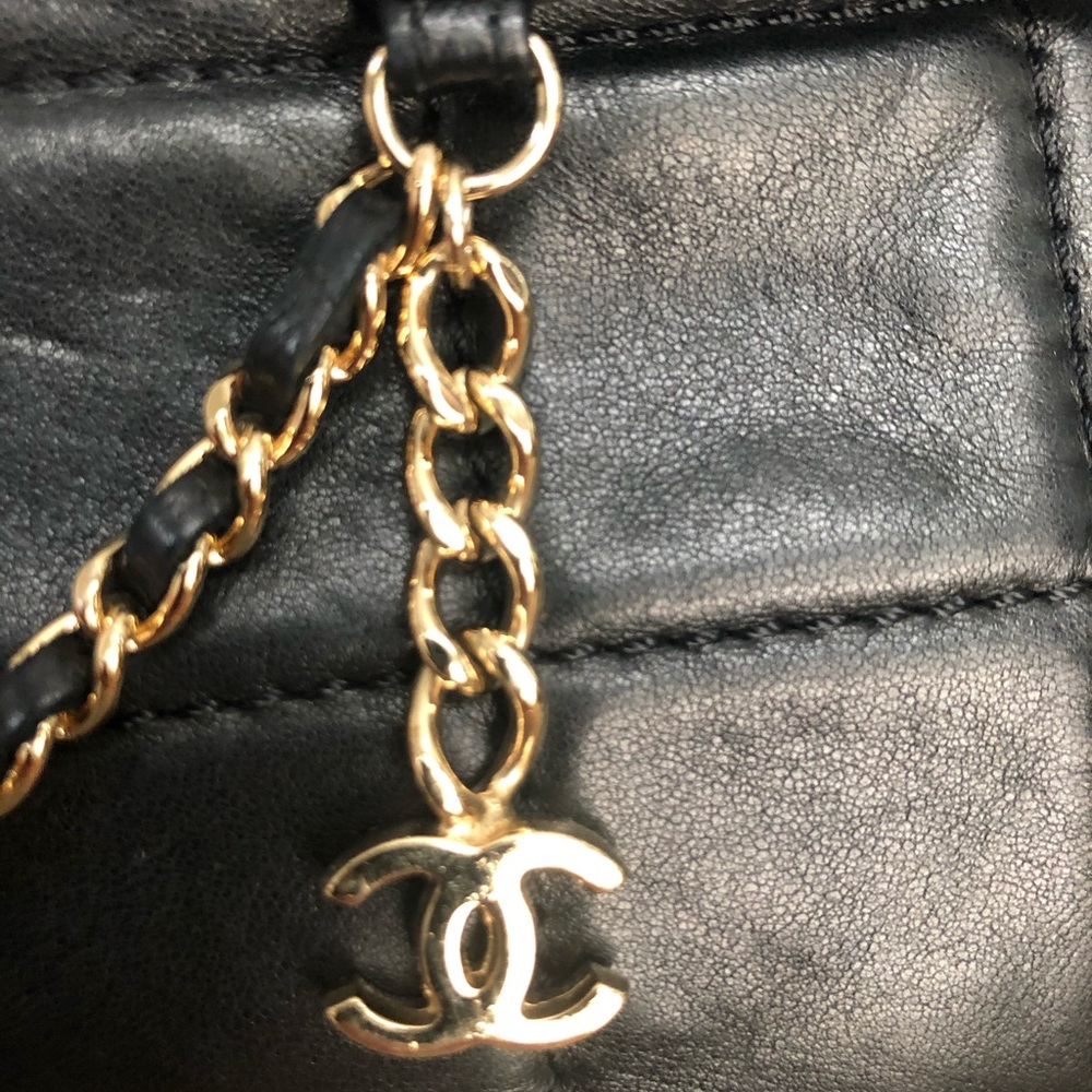 CHANEL Clutch - Picture 8 of 14